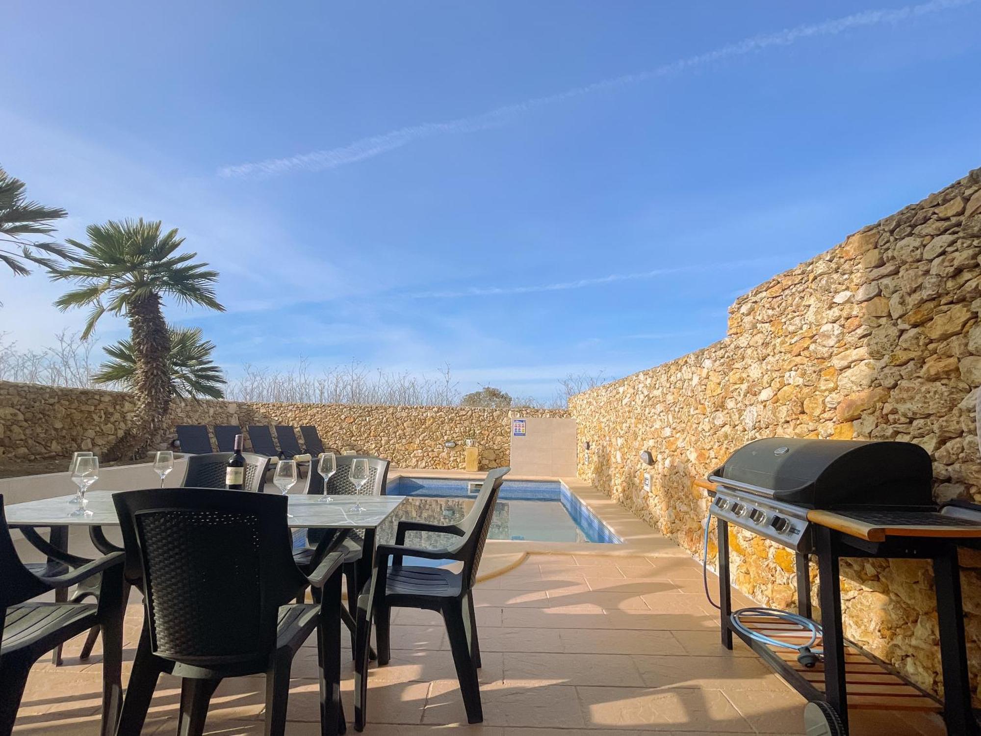 Villa Fieldend - Gozo Holiday Home Għarb Extérieur photo